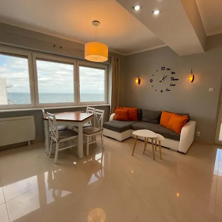 Wolin-travel Statek Z Widokiem Na Morze