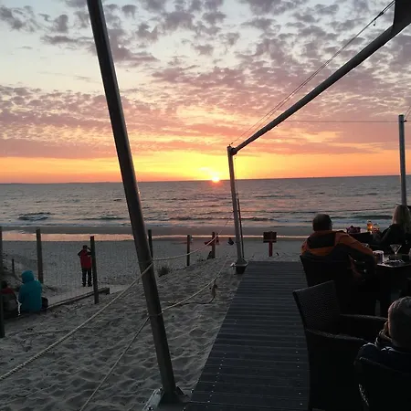 Wolin-travel Statek Z Widokiem Na Morze Miedzyzdroje