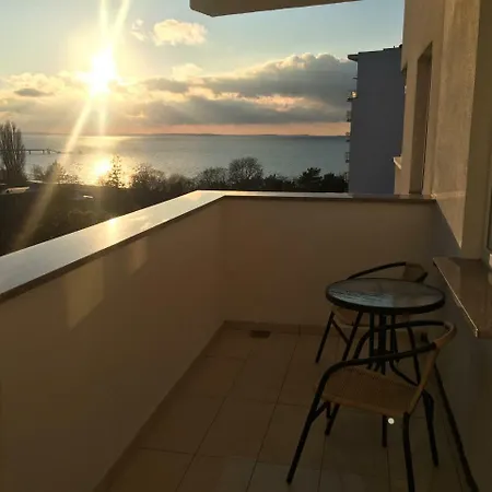 Wolin-travel Statek Z Widokiem Na Morze *