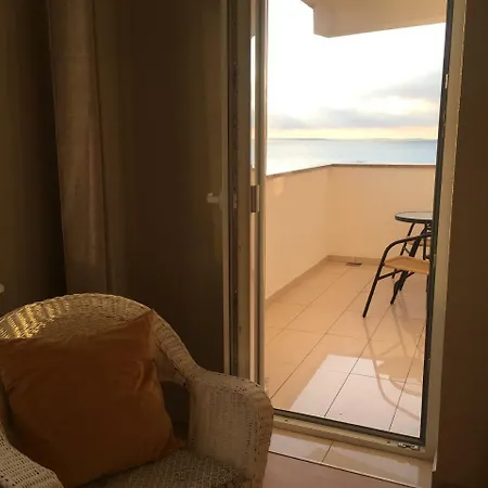 Wolin-travel Statek Z Widokiem Na Morze *