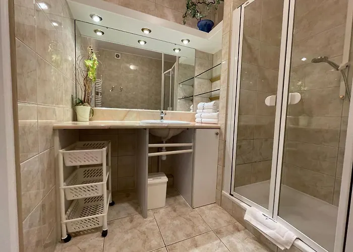 Wolin-travel Statek Z Widokiem Na Morze *